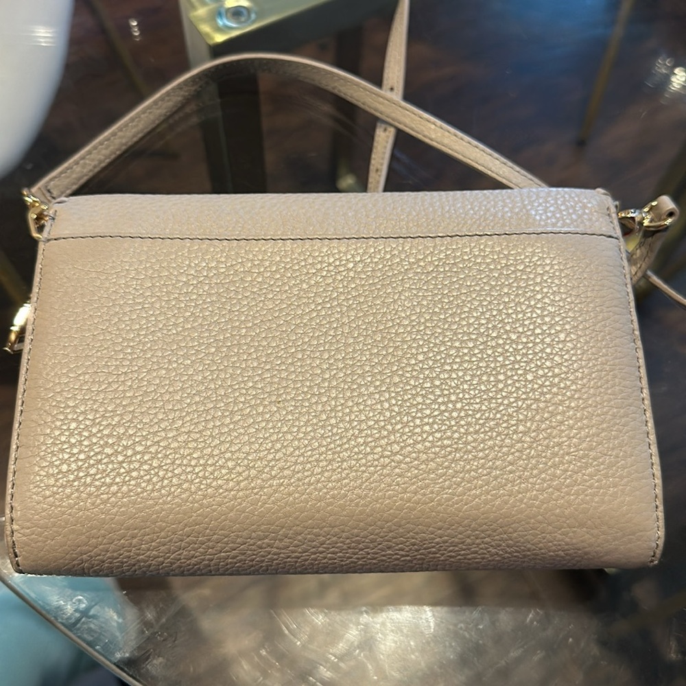 Tory Burch Cream and Tan Crossbody Bag with Whipstitch Detail - Picture 2 of 7